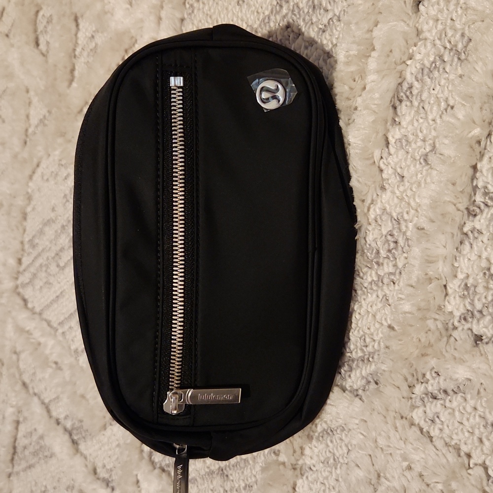 Lululemon Wunderlust belt bag 🔥SOLD OUT STYLE🔥